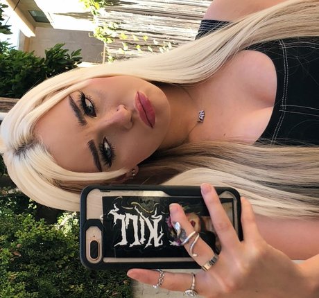 Foto di nudo di fuga di OnlyFans di Viperous