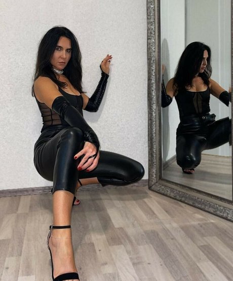 Foto di nudo di fuga di OnlyFans di Senada Kostic