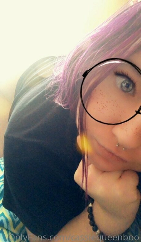Foto di nudo di fuga di OnlyFans di Cassiequeenboo