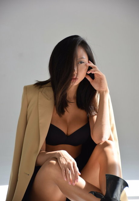 Asianmodel