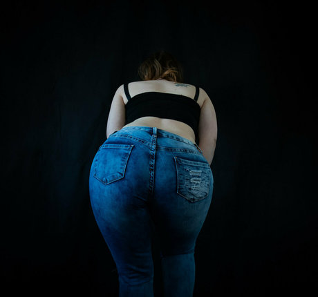 Foto di nudo di fuga di OnlyFans di Tinyprincesspeach