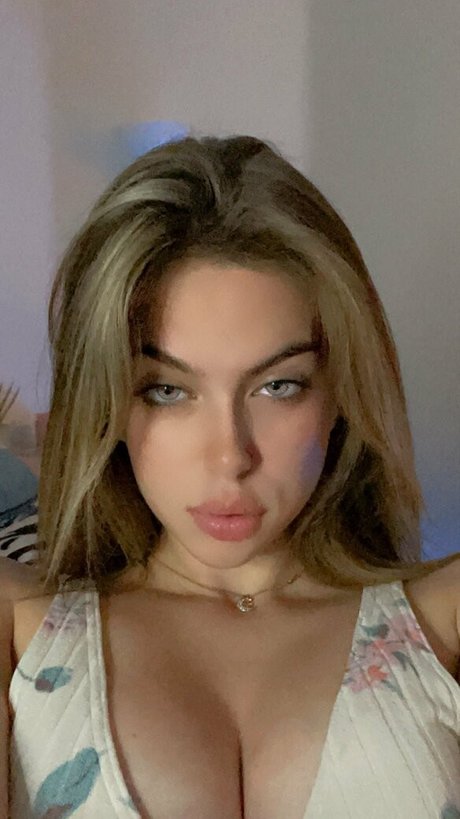 Foto di nudo di fuga di OnlyFans di Alannanikolee