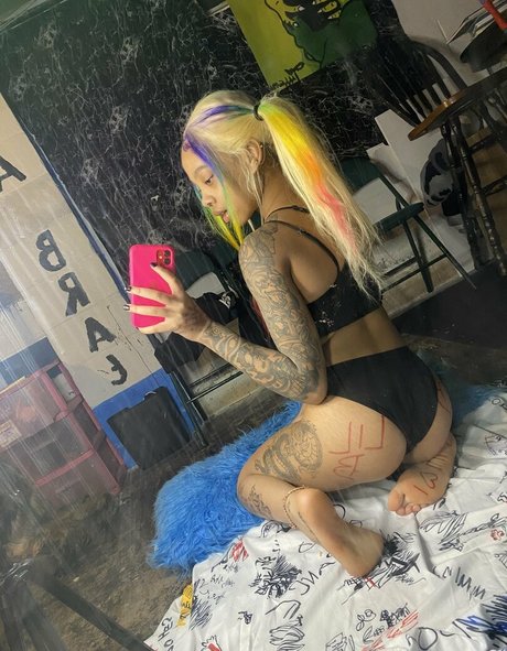 Foto di nudo di fuga di OnlyFans di Tiffanylannette