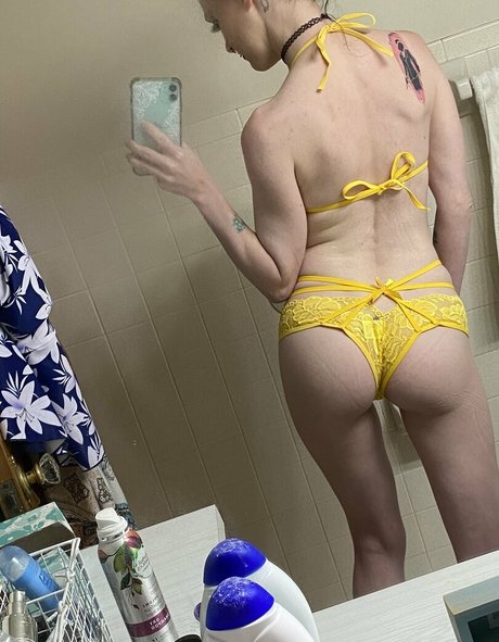 Foto di nudo di fuga di OnlyFans di Modelmisskittee92