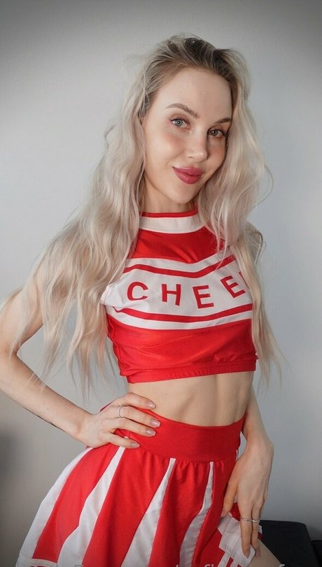 Foto di nudo di fuga di OnlyFans di Sofieskyefree