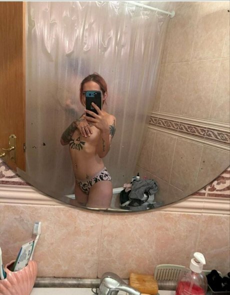 Foto di nudo di fuga di OnlyFans di Xhuronax