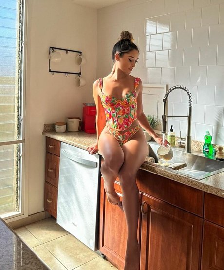 Foto di nudo di fuga di OnlyFans di Angelica Jensen