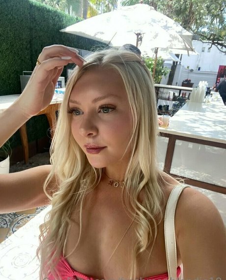 Freshmanblondie18
