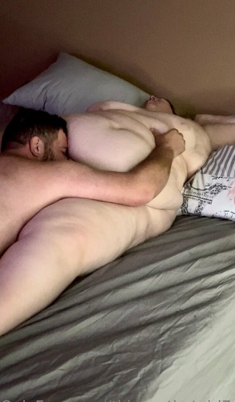 Foto di nudo di fuga di OnlyFans di Thisguythatgirl720