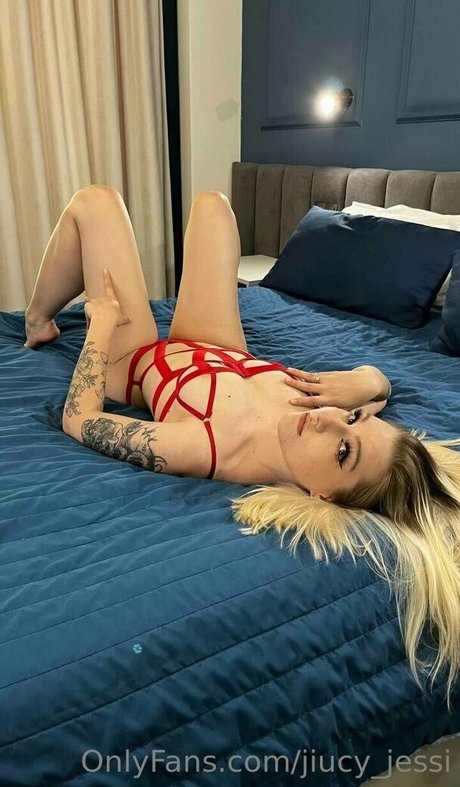 Foto di nudo di fuga di OnlyFans di Jiucylane