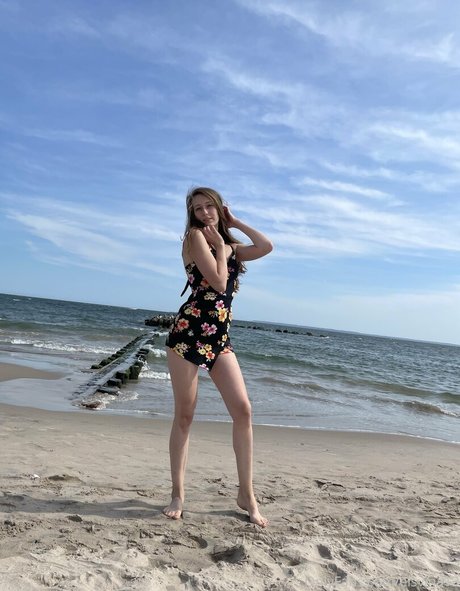 Moongirlbabyy