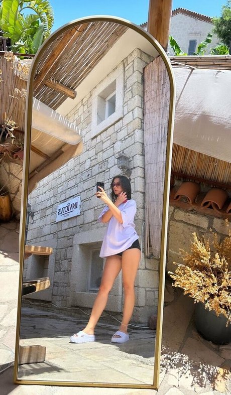 Foto di nudo di fuga di OnlyFans di Atavratmiyav