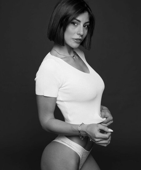 Foto di nudo di fuga di OnlyFans di Carolina Dallari