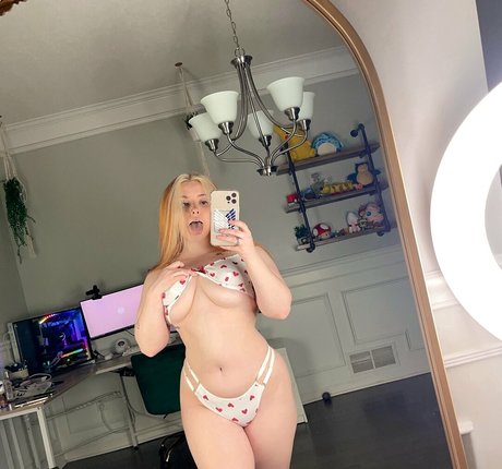 Foto di nudo di fuga di OnlyFans di Gemma