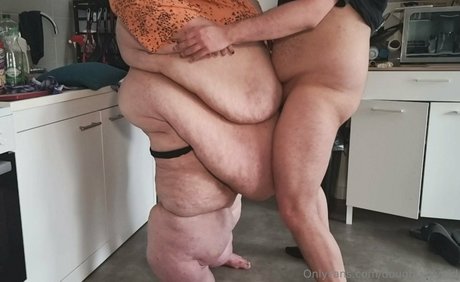 Doughbellygirl