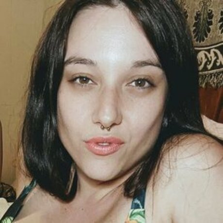 Foto di nudo di fuga di OnlyFans di Comeonveronica