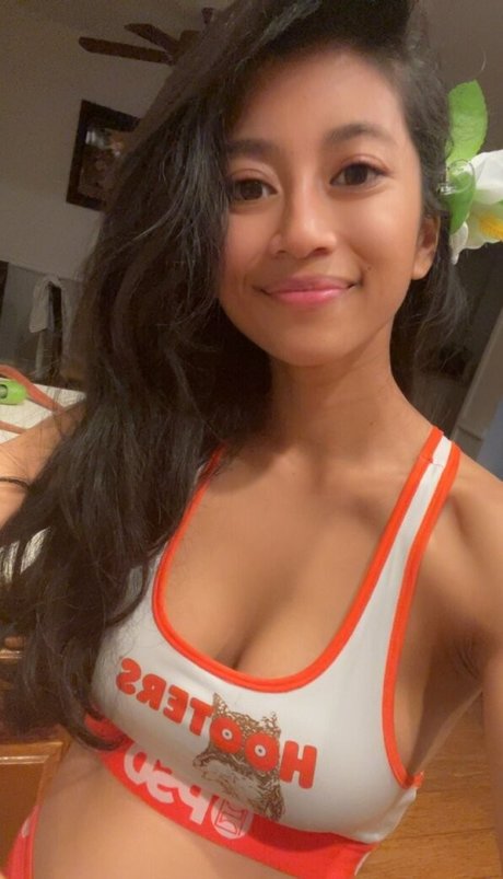 Foto di nudo di fuga di OnlyFans di Hawaiigirlcb