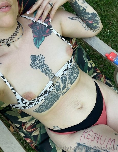 Foto di nudo di fuga di OnlyFans di Sixxela