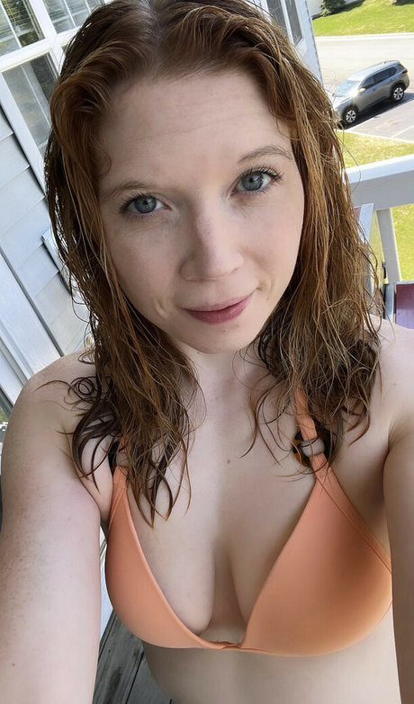 Foto di nudo di fuga di OnlyFans di Peachy Noel