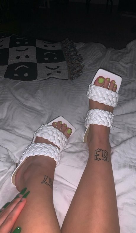 Foto di nudo di fuga di OnlyFans di Mimialmighty
