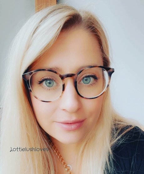 Lottielushloves