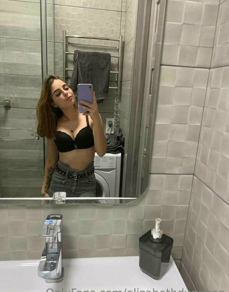 Foto di nudo di fuga di OnlyFans di Teenybabydolll