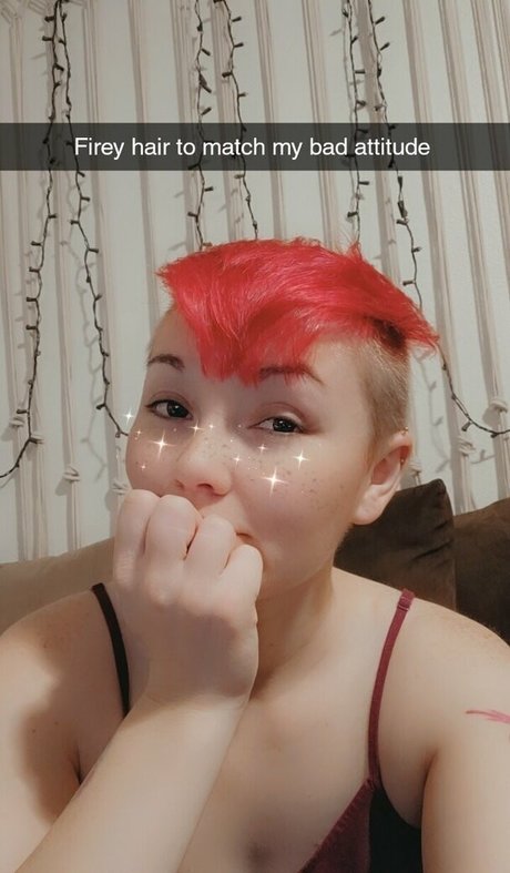 Foto di nudo di fuga di OnlyFans di Pixietheoneandonly