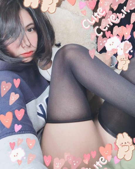 Foto di nudo di fuga di OnlyFans di Lilywaifu