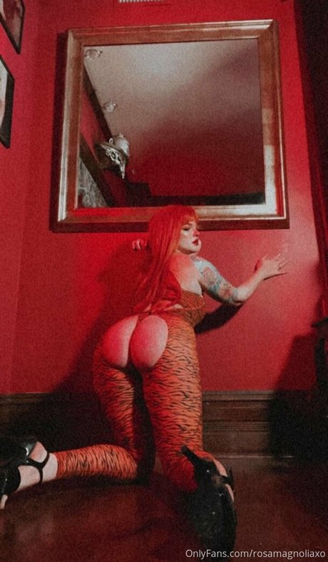 Foto di nudo di fuga di OnlyFans di Rosamagnoliaxo