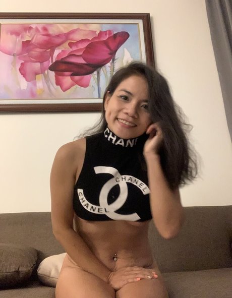 Foto di nudo di fuga di OnlyFans di Mimivgirl2