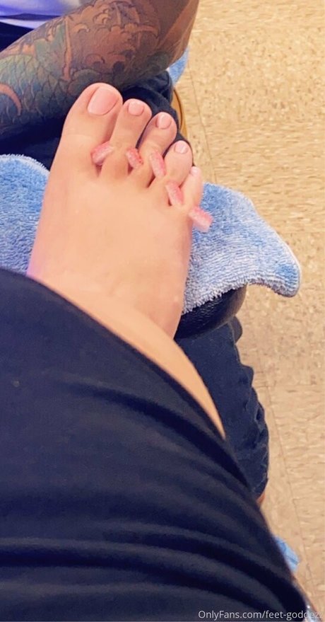 Feet-goddezz