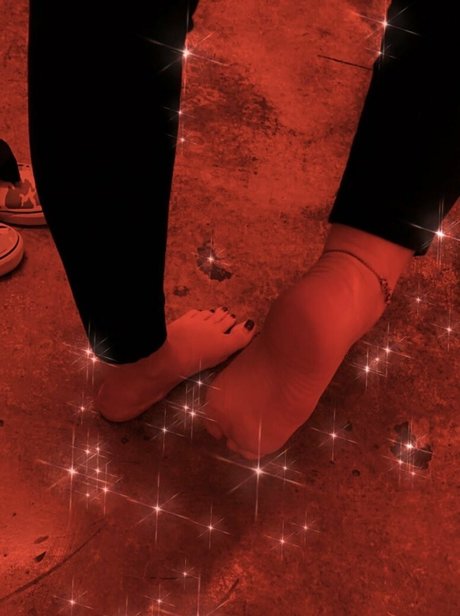 Feetgoddezz