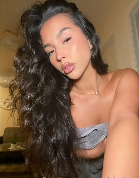 Sweetsbellaxo