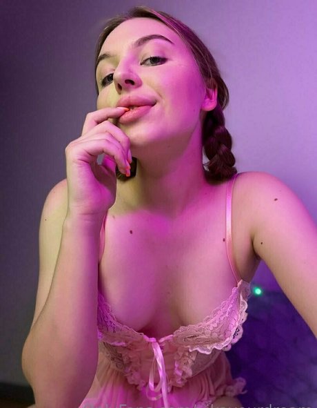 Foto di nudo di fuga di OnlyFans di Vikayourdream