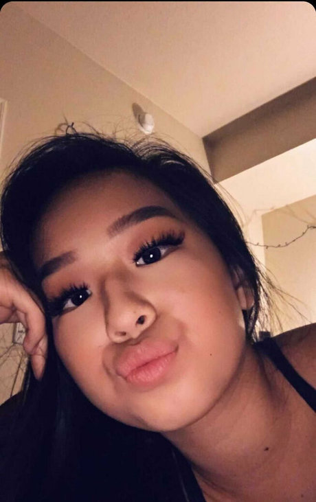 Asianbbygirl18