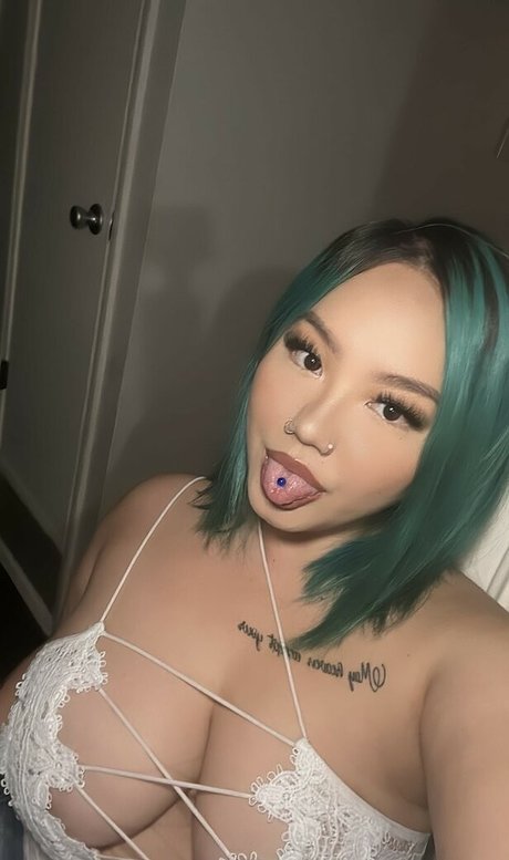 Foto di nudo di fuga di OnlyFans di Valentine Thao
