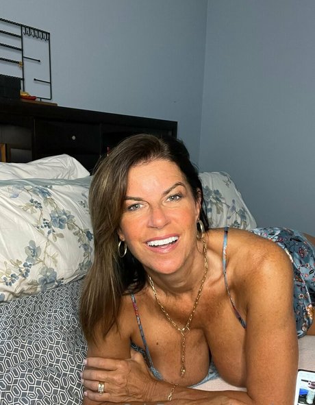 Foto di nudo di fuga di OnlyFans di Maryburke