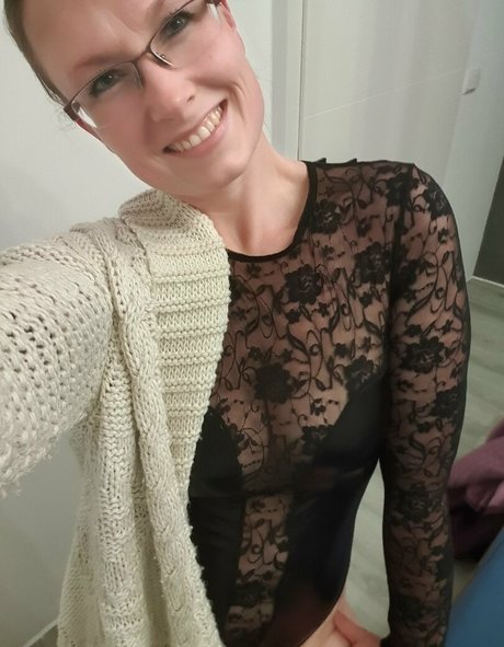 Foto di nudo di fuga di OnlyFans di Itsjennytheangel86