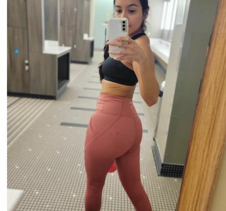 Foto di nudo di fuga di OnlyFans di Isabella Lopez