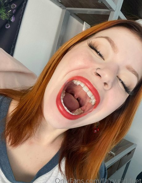 Foto di nudo di fuga di OnlyFans di Fairygirlfeet