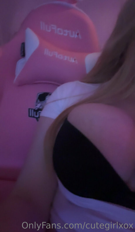 Foto di nudo di fuga di OnlyFans di Nekoalise