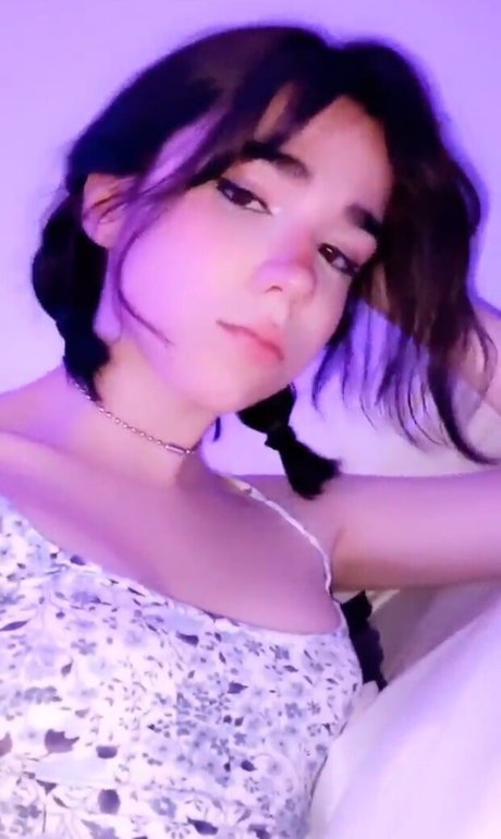 Foto di nudo di fuga di OnlyFans di Arielle Maxine