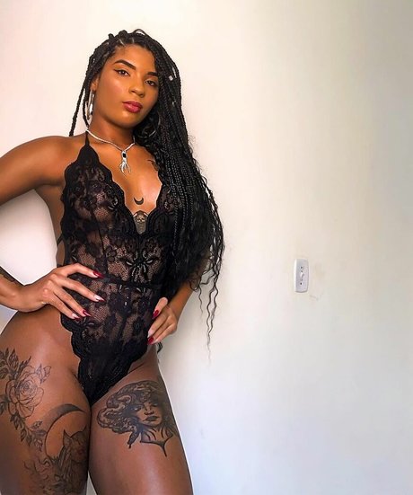 Foto di nudo di fuga di OnlyFans di Medusaaa