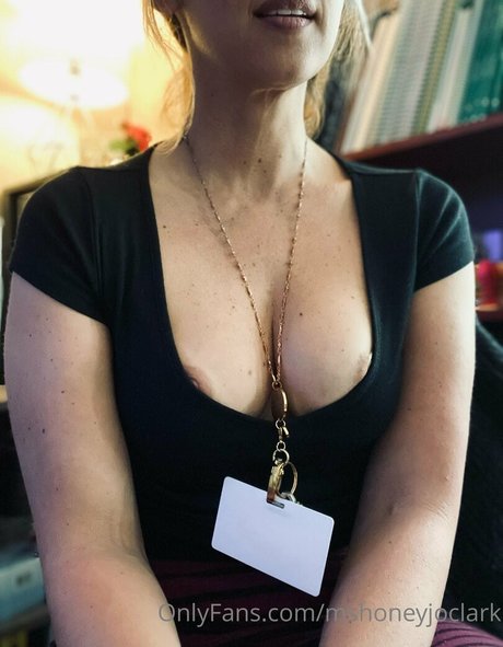 Mshoneyjoclark