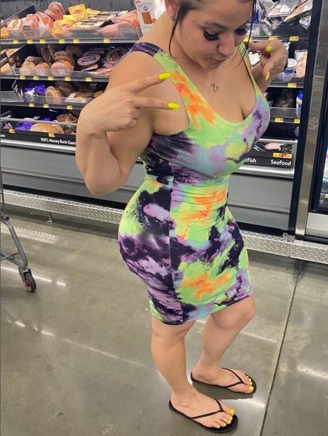 Foto di nudo di fuga di OnlyFans di Bad Mom In Real Estate