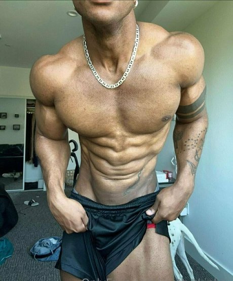 Foto di nudo di fuga di OnlyFans di Prettyskinboi