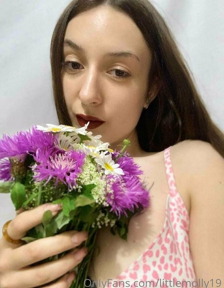 Foto di nudo di fuga di OnlyFans di Pppoisonnnivy