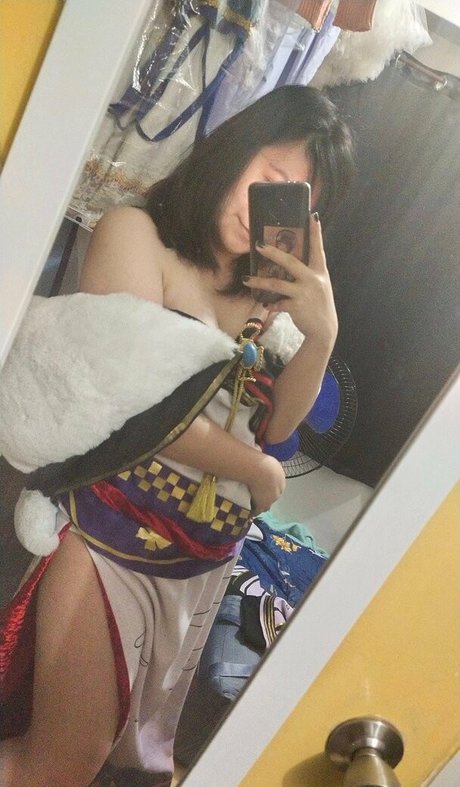 Foto di nudo di fuga di OnlyFans di Hana