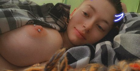 Foto di nudo di fuga di OnlyFans di Shy Slytherin