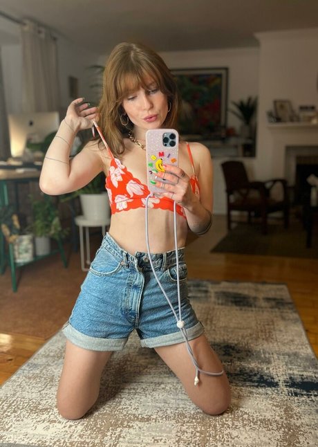 Foto di nudo di fuga di OnlyFans di Ernesta Guevara